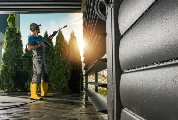 Best Driveway Pressure Washing  in Elfers, FL